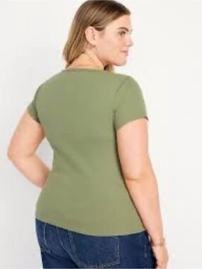 Old Navy Fitted Square-Neck T-Shirt size 3X